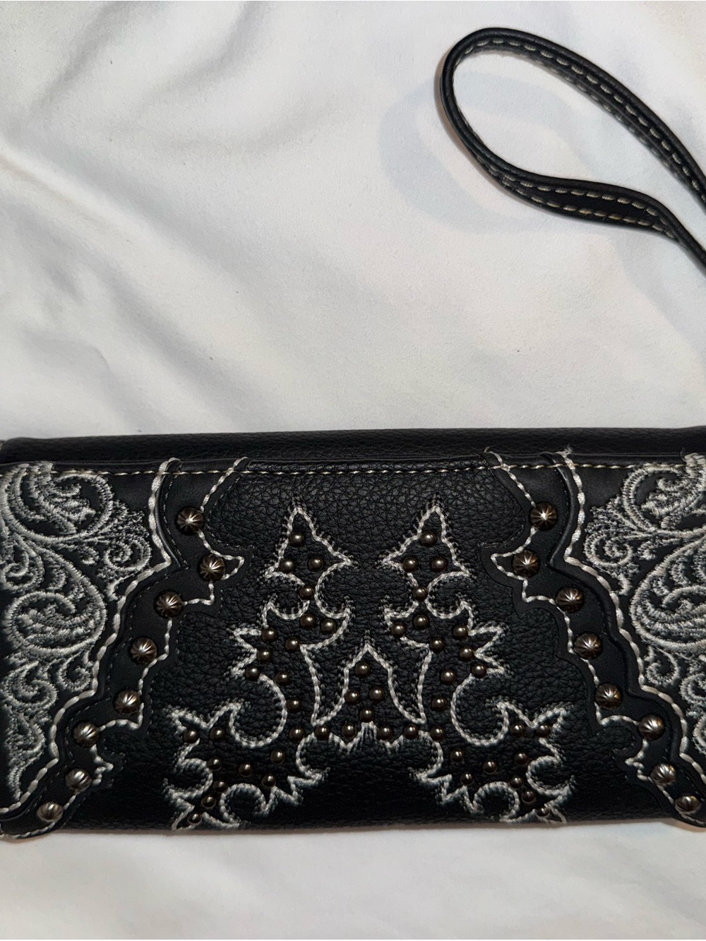 NWOT Montana West -Black Embroidered Wristlet Clutch with Stud Details